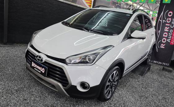 HYUNDAI HB20X 1.6 16V PREMIUM FLEX 4P AUTOMÁTICO HYUNDAI HB20X 1.6 16V PREMIUM FLEX 4P AUTOMÁTICO